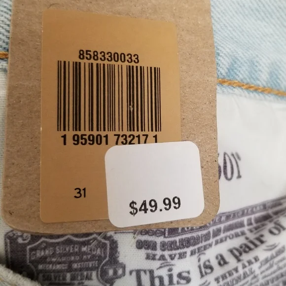 NWT Levi's 501 High Rise Light Wash Jean Shorts Size 31 - Picture 8 of 10